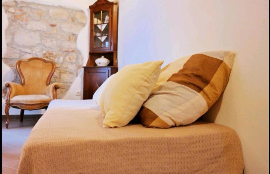 Apartment Beatrice. 10Mt To The Beach :) Rovinj Bagian luar foto