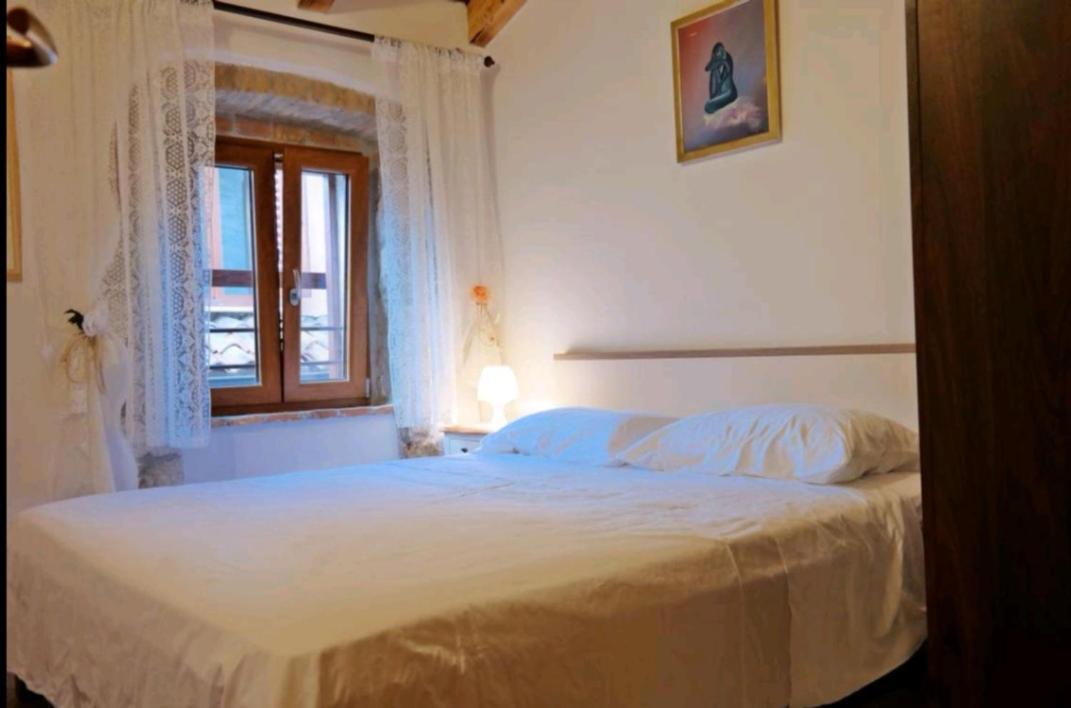 Apartment Beatrice. 10Mt To The Beach :) Rovinj Bagian luar foto